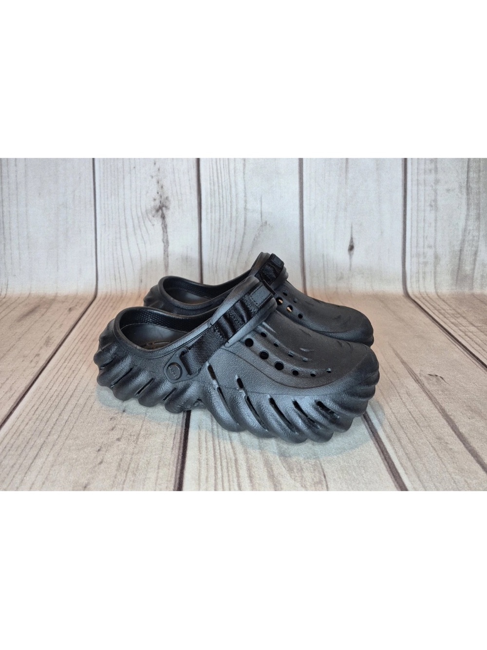 Crocs Echo Unisex Sizes Men's Size 6/ Women's Size 8 Black Clogs Shoes